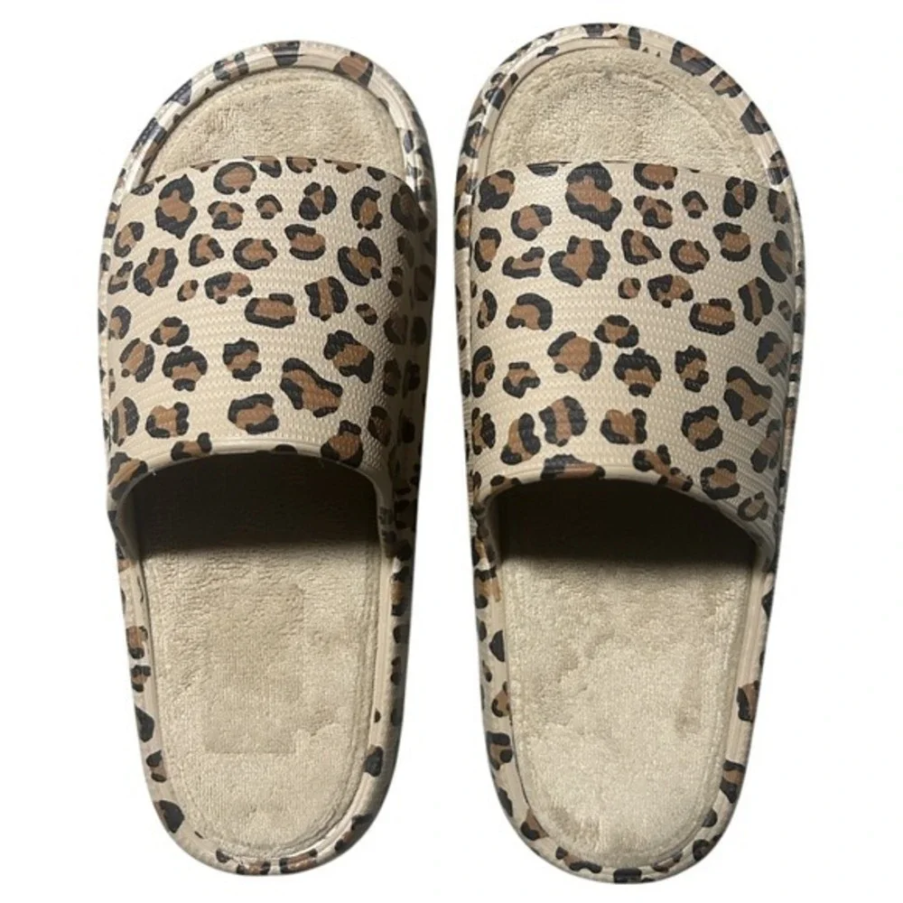 Cveico's Leopard Animal Print Women 11 Slip On Open Toe Platform Sandals Cozy‎ - Picture 2 of 3